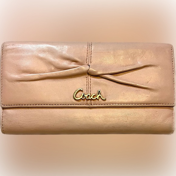 Coach Handbags - Coach Genuine Leather Wallet